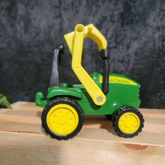 John Deere Tractor With Hay Loader Plastic 7 Inch Farm Toy By Learning Curve - Picture 1 of 5